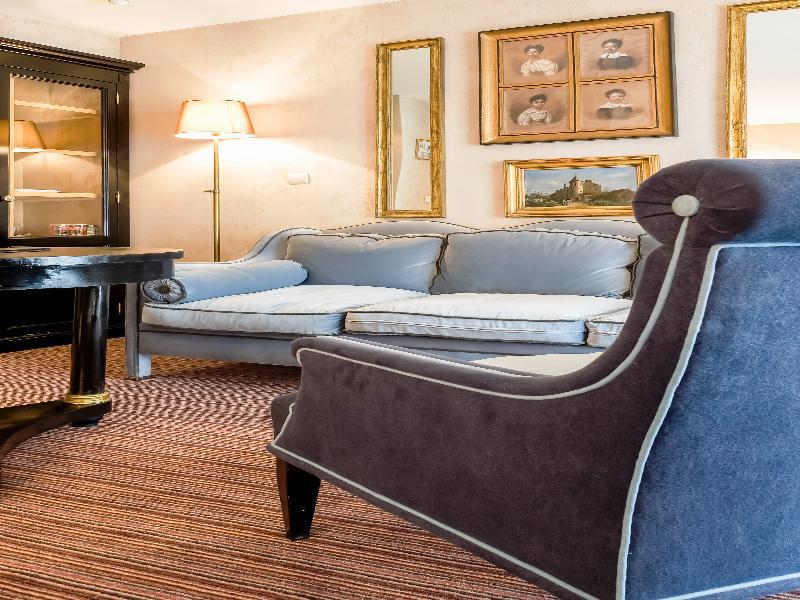 Hotel Chateaubriand Paryż Zewnętrze zdjęcie